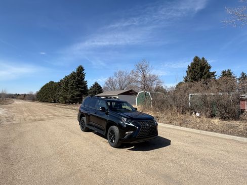 Used 2022 Lexus GX 460 w/ Black Line Special Edition image 16