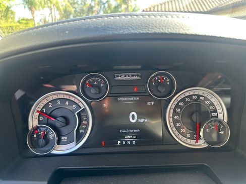 Used 2015 RAM 2500 Laramie w/ Convenience Group AWD/4WD image 6