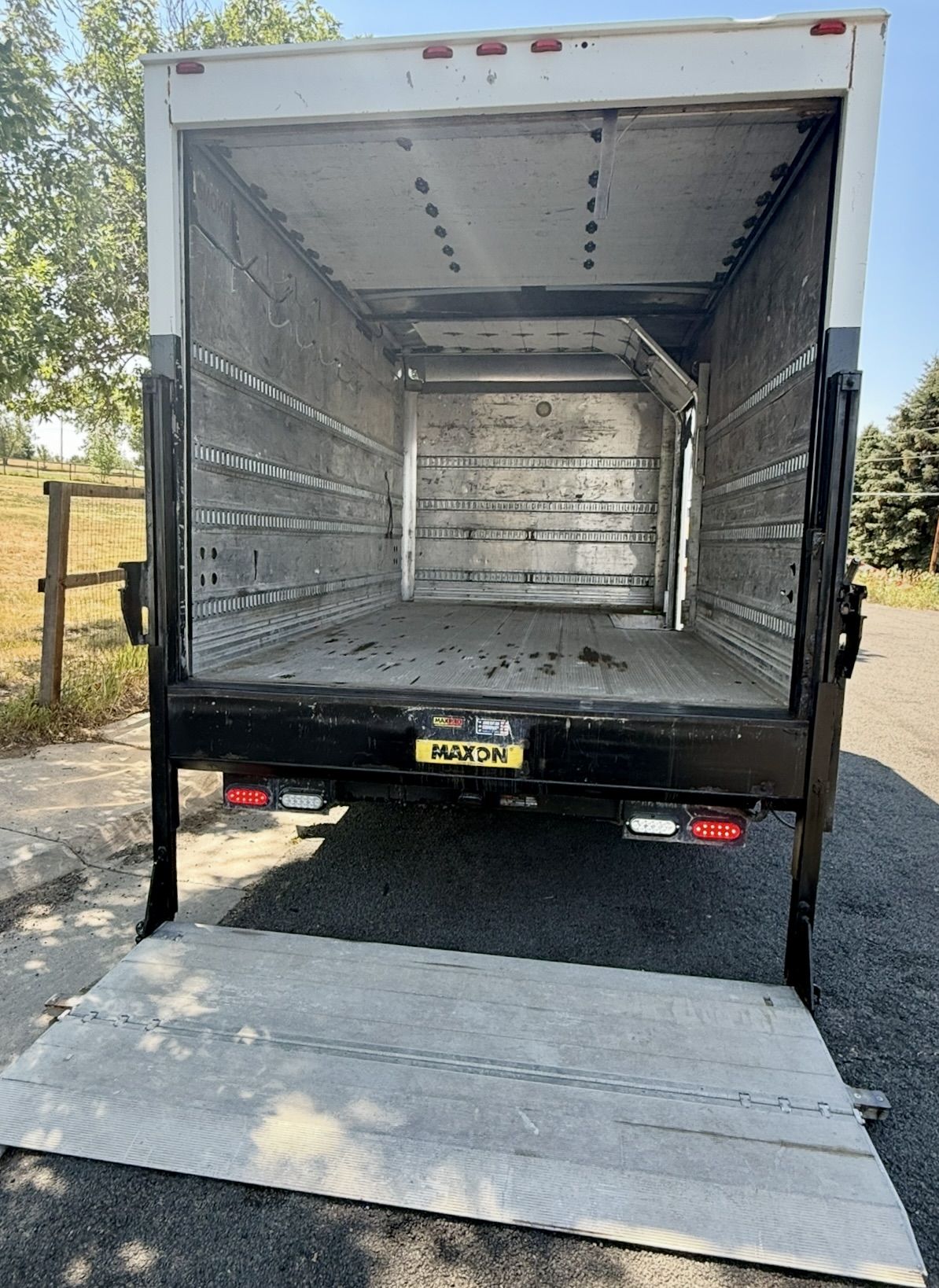 Used 2014 Chevrolet Express 3500 Extended w/ Chrome Appearance Package RWD image 5