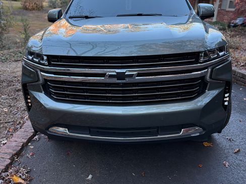 Used 2023 Chevrolet Tahoe LT w/ Luxury Package image 8