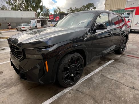 Used 2025 BMW XM Sport Utility 4D image 2