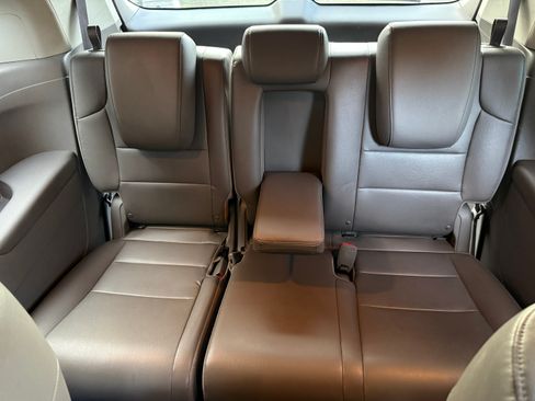 Used 2016 Honda Odyssey Touring image 16