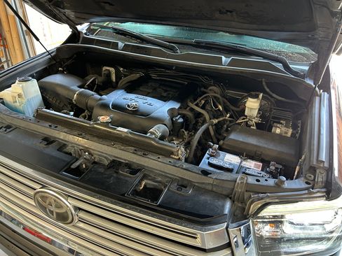 Used 2020 Toyota Tundra Limited AWD/4WD image 16