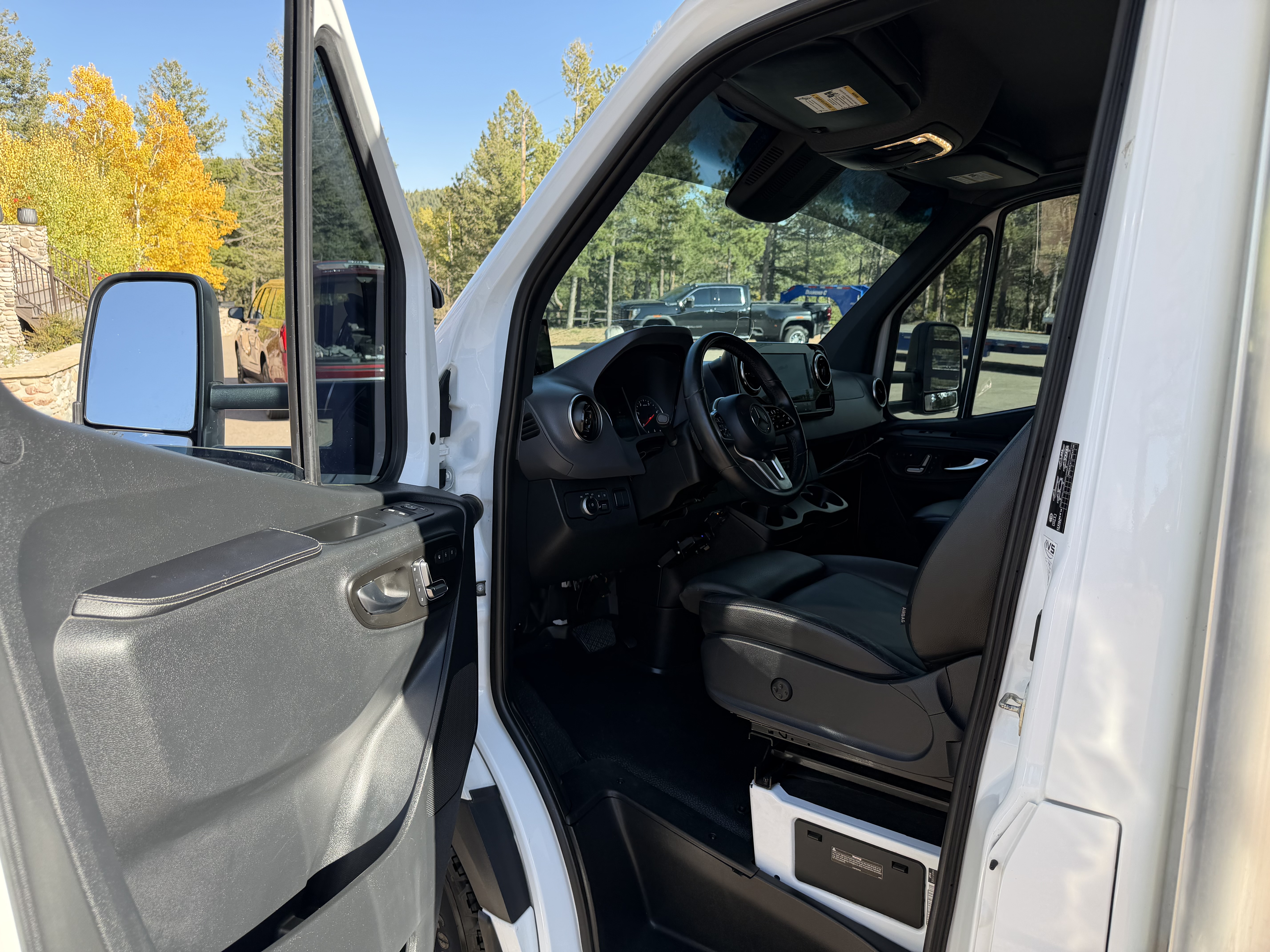 Used 2019 Mercedes-Benz Sprinter 170 image 18