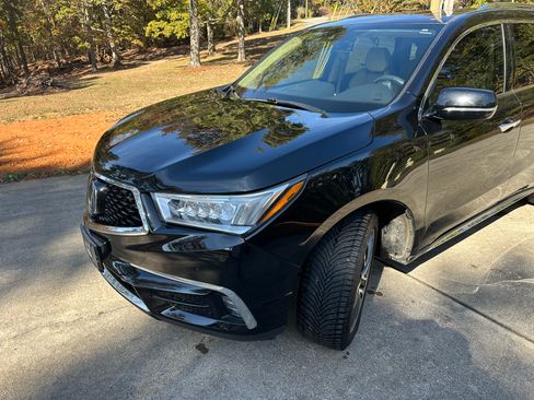 Used 2017 Acura MDX SH-AWD w/ Advance Package image 2