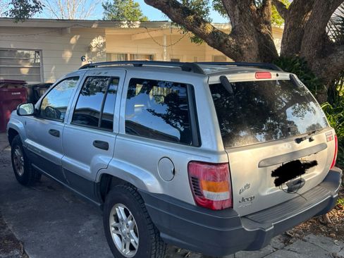 Used 2004 Jeep Grand Cherokee Laredo w/ Convenience Group image 1