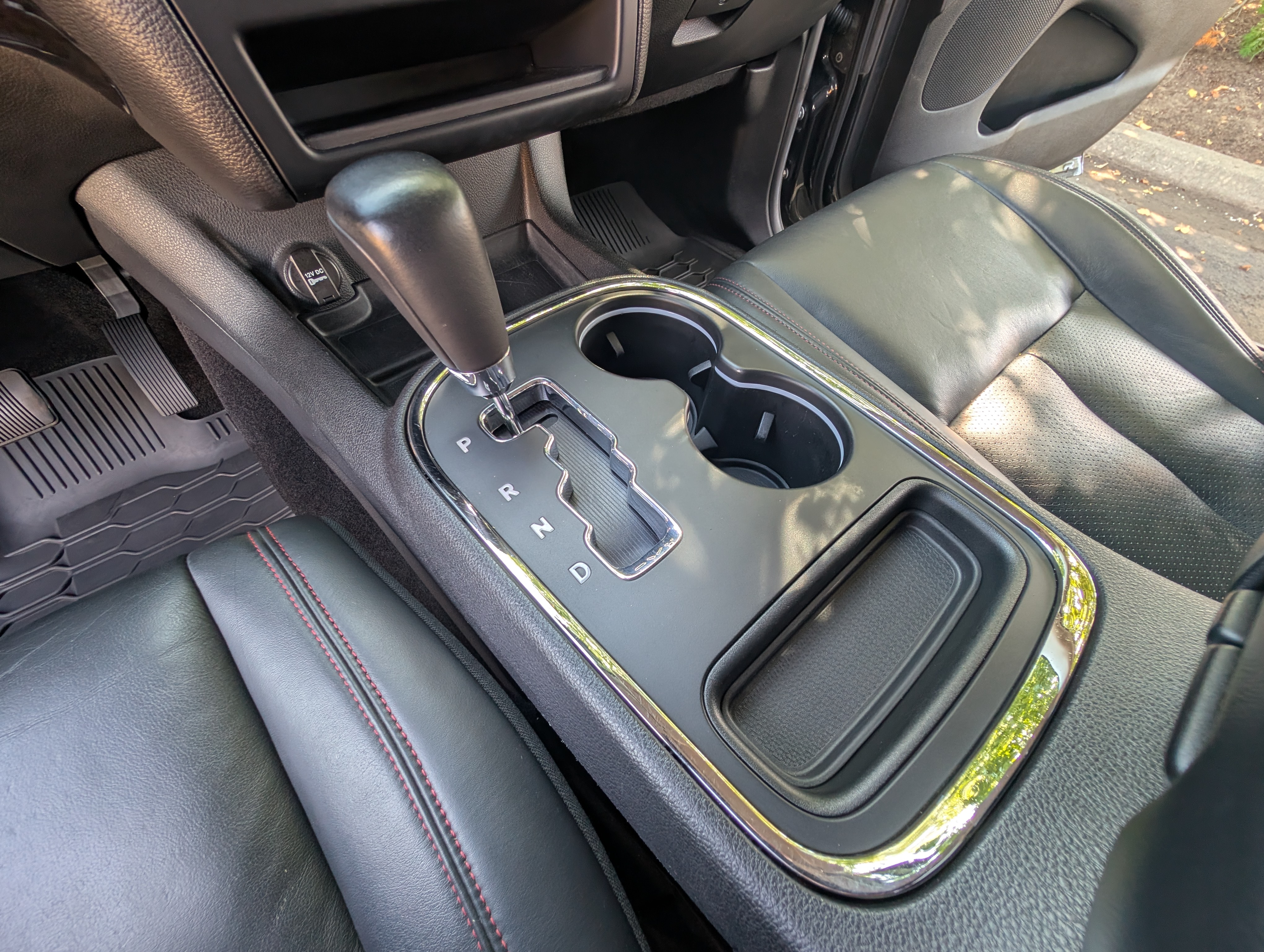 Used 2013 Dodge Durango R/T w/ Leather Interior Group RWD image 19