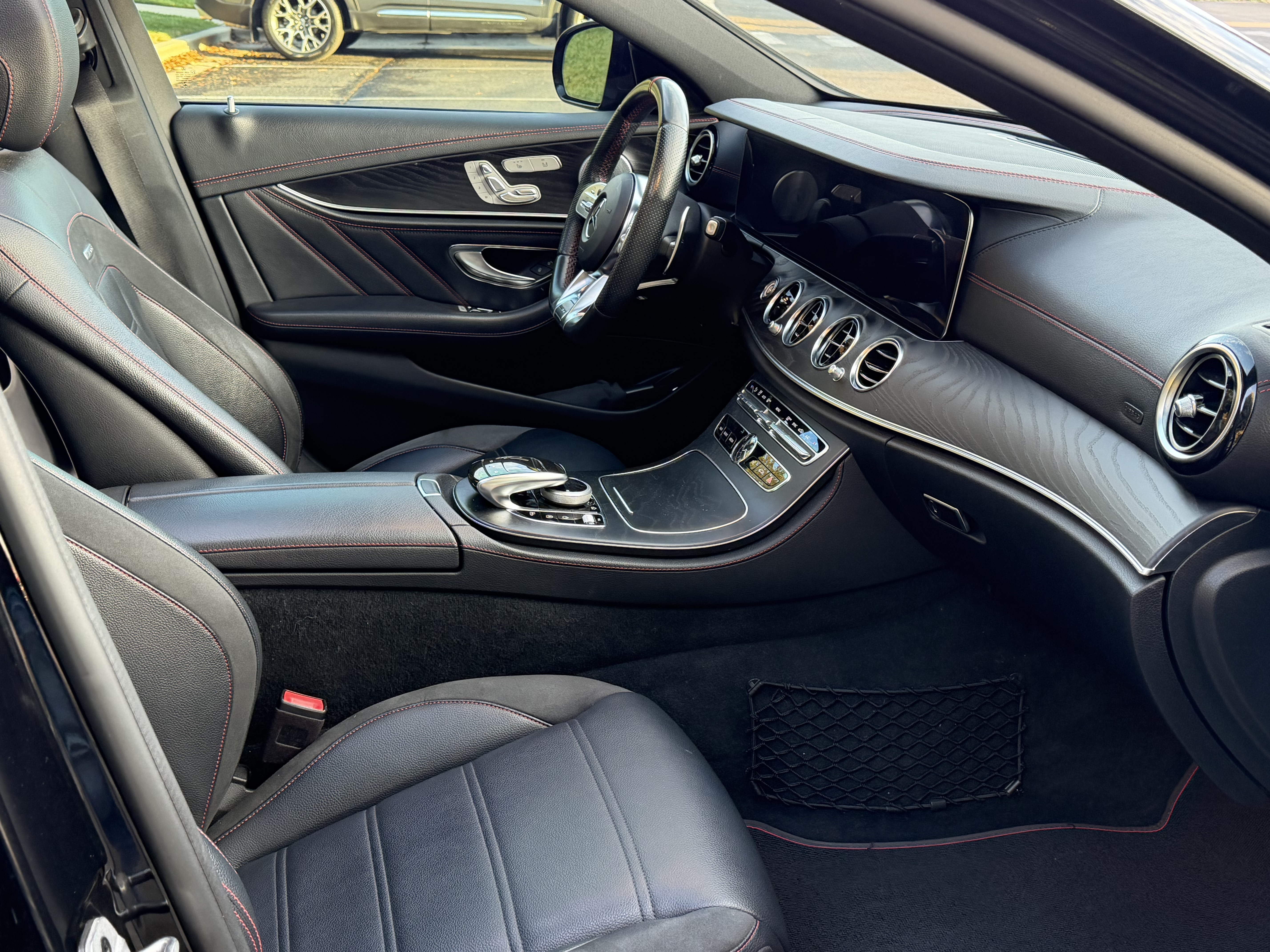 Used 2019 Mercedes-Benz E 53 AMG 4MATIC Sedan image 10