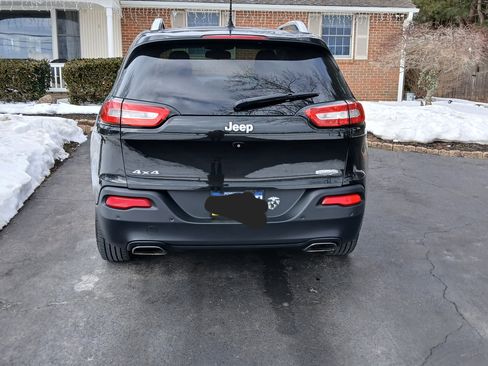 Used 2015 Jeep Cherokee Latitude w/ Cold Weather Group image 1