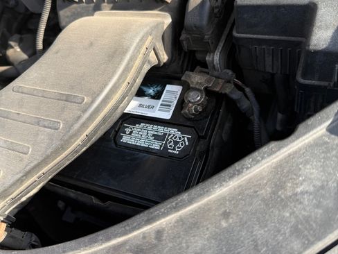 Used 2013 Kia Sorento LX image 11