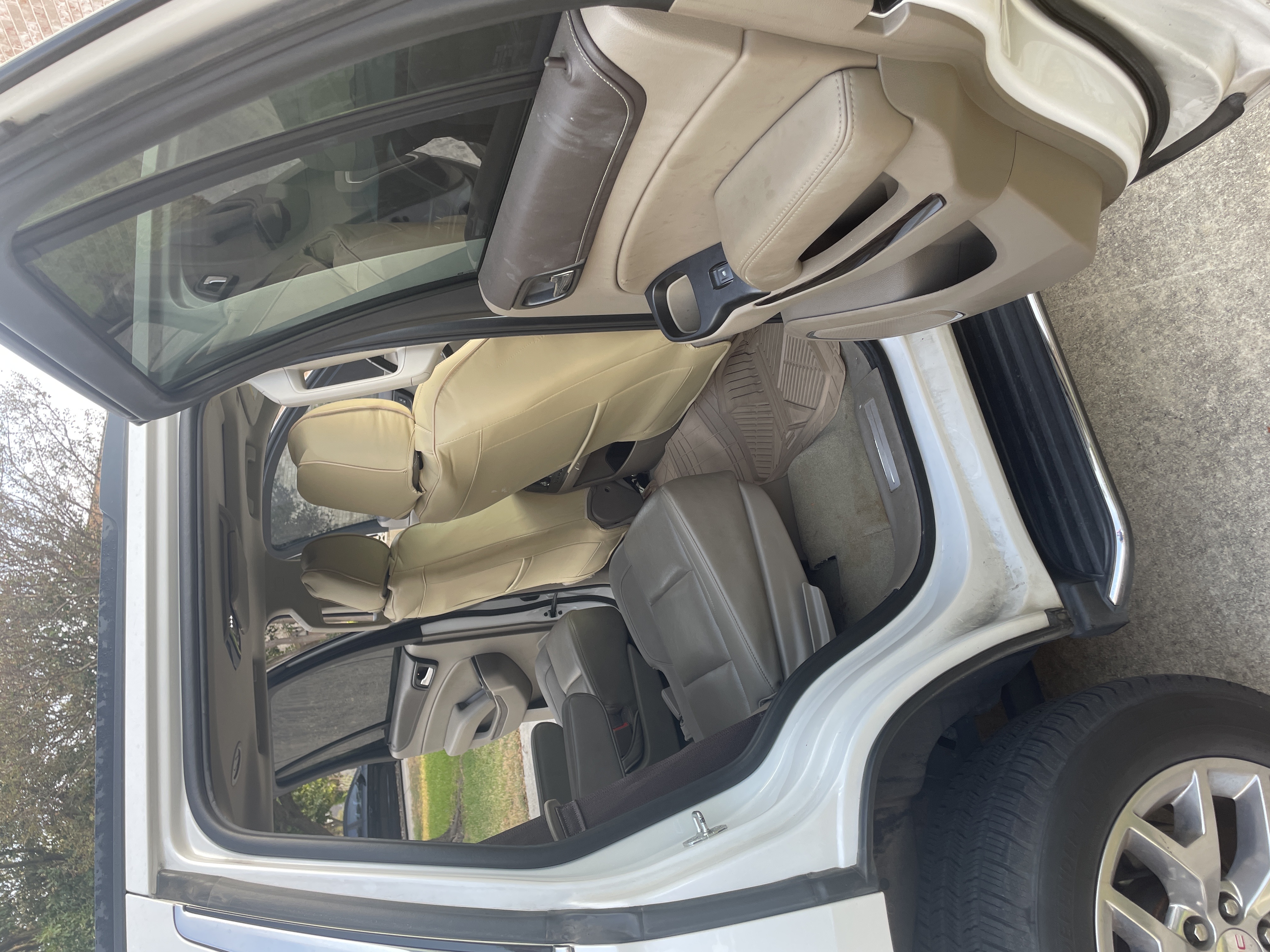 Used 2018 GMC Yukon SLT w/ Open Road Package RWD image 10