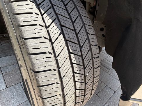 Used 2018 Ford Expedition Limited w/ Equipment Group 301A RWD image 11
