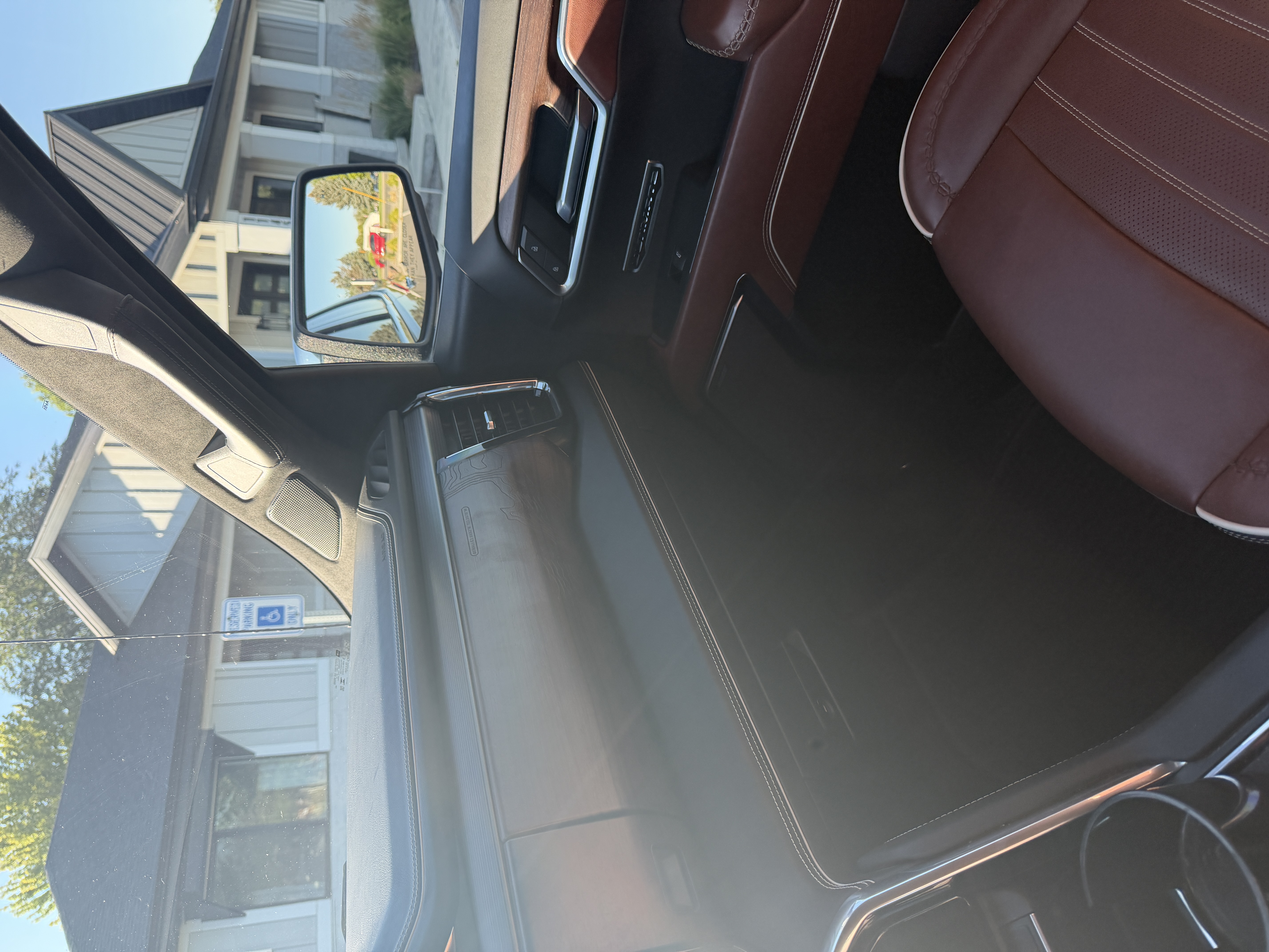 Used 2022 GMC Sierra 1500 Denali Ultimate AWD/4WD image 11