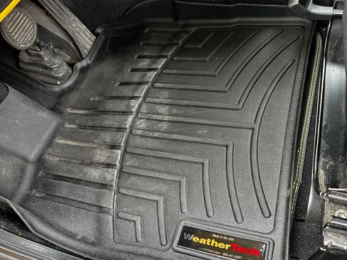 Used 2013 smart fortwo passion image 21