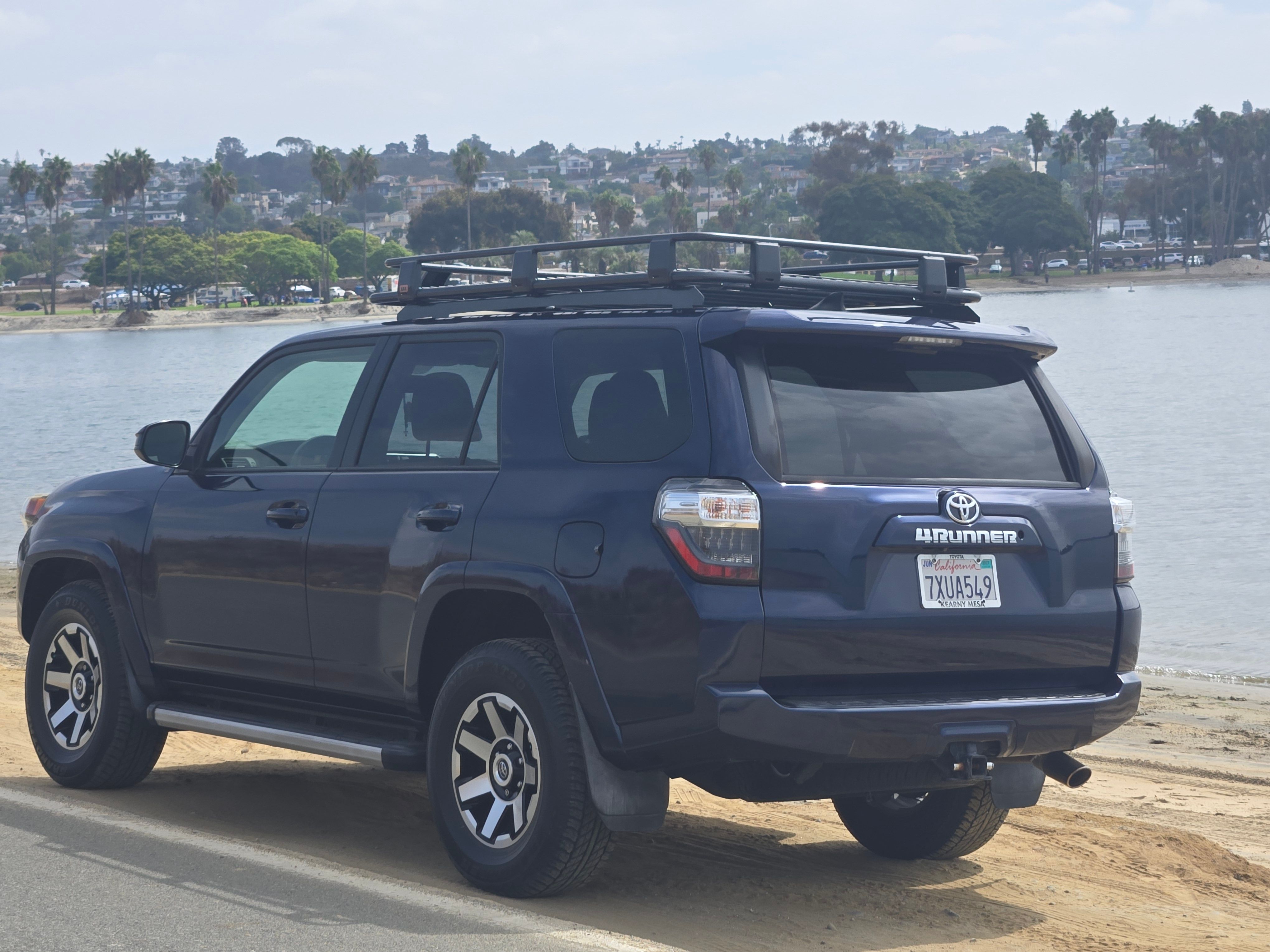 Used 2017 Toyota 4Runner SR5 RWD image 27