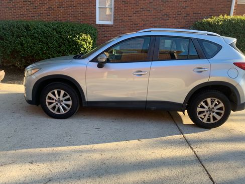 Used 2016 MAZDA CX-5 Sport w/ Rear Camera Package image 4