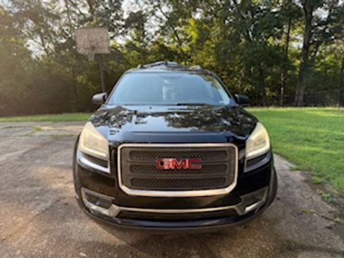 Used 2016 GMC Acadia SLE image 11
