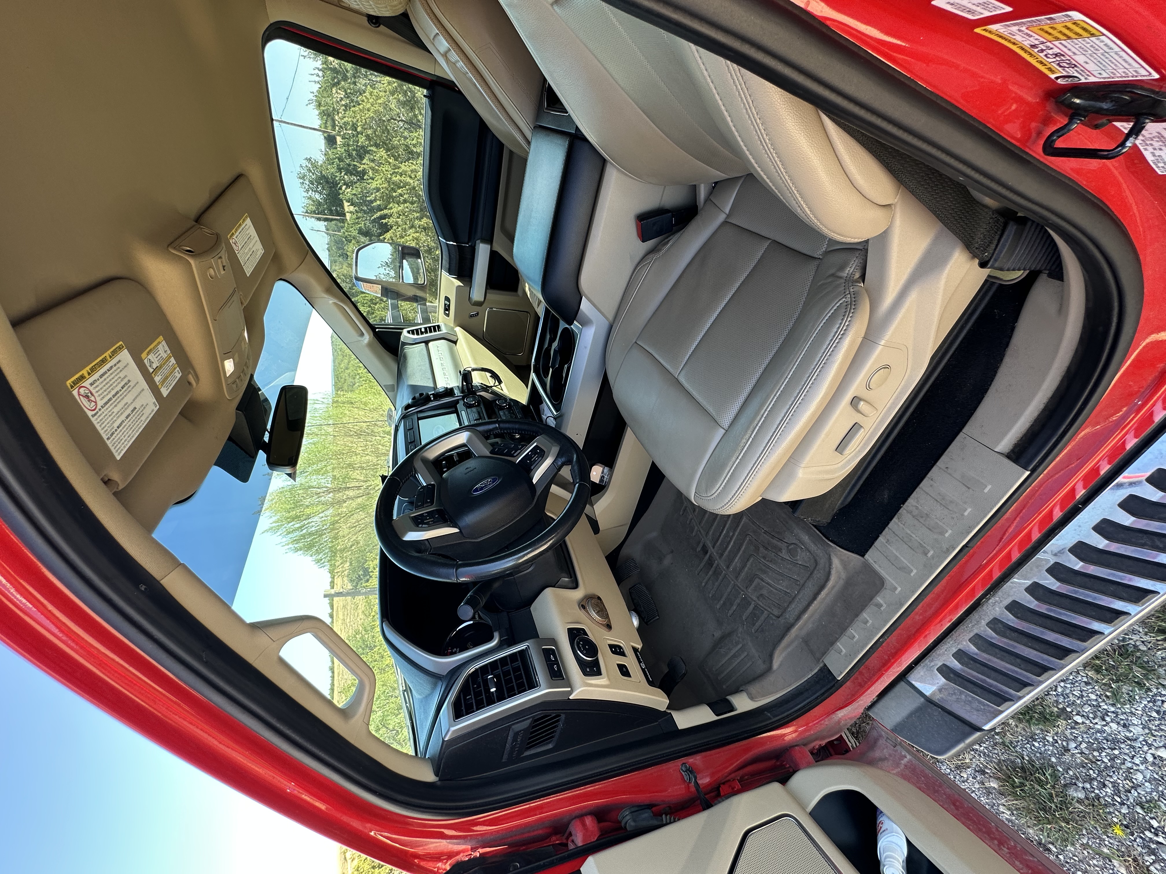 Used 2020 Ford F250 Lariat w/ Lariat Ultimate Package AWD/4WD image 8