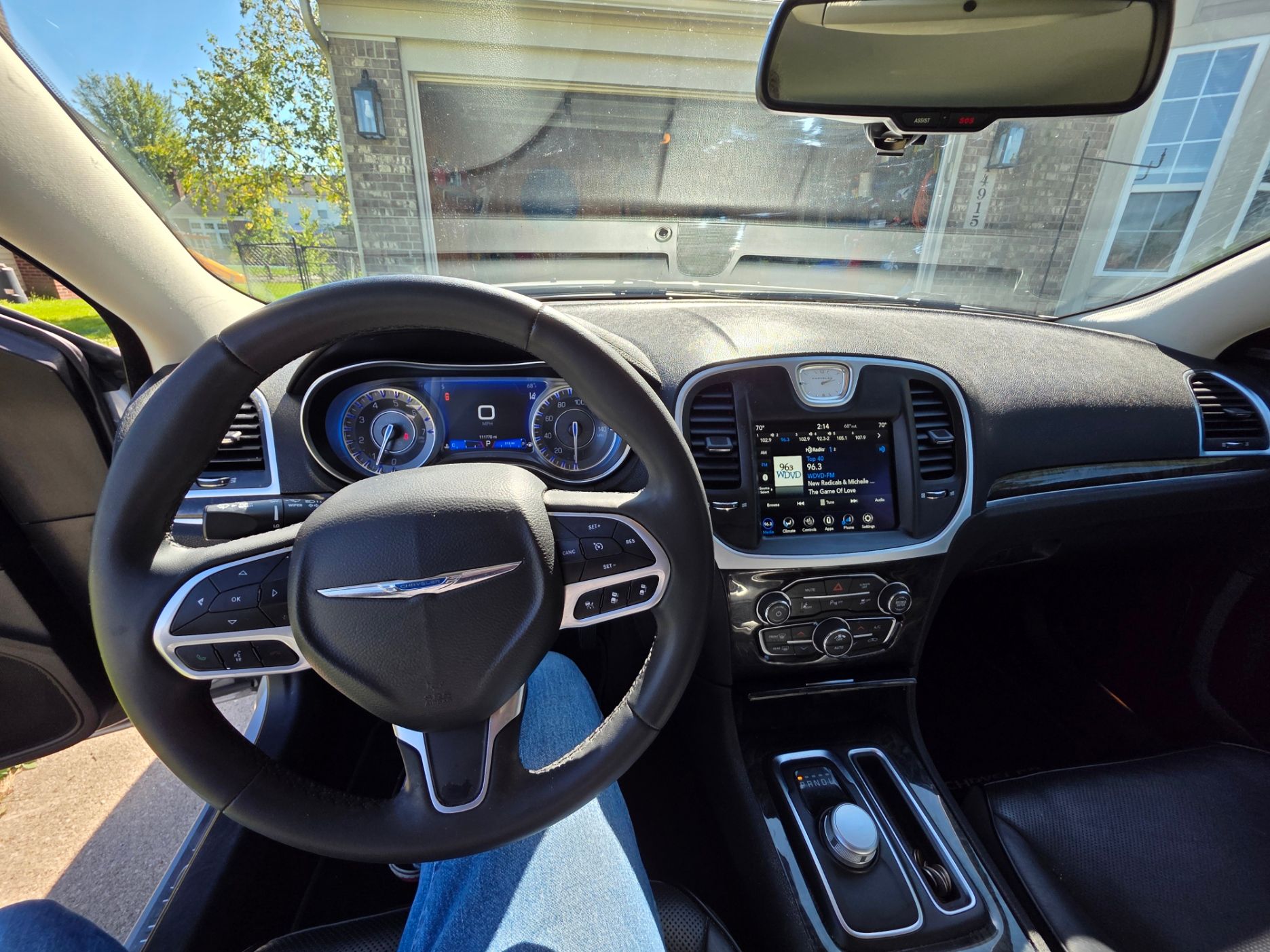 Used 2022 Chrysler 300 Touring L w/ Safetytec Plus Group RWD image 14