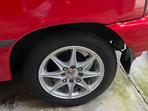 Used 1993 Ford Festiva L image 11