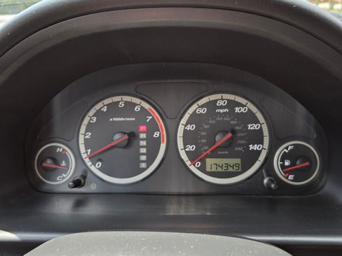 Used 2004 Honda CR-V LX image 2