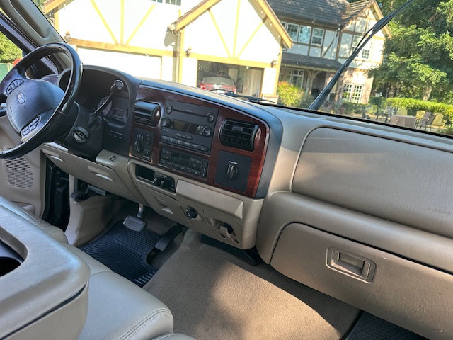 Used 2005 Ford F350 Lariat AWD/4WD image 12