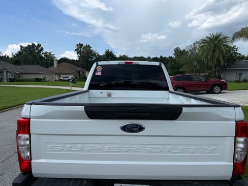 Used 2022 Ford F250 XL w/ Power Equipment Group AWD/4WD image 6