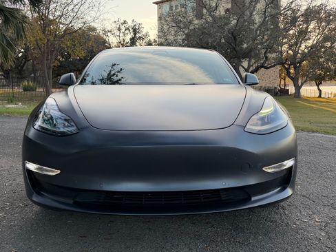 Used 2022 Tesla Model 3 Performance image 10