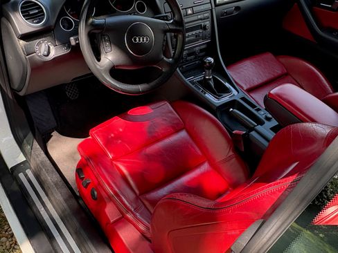 Used 2005 Audi S4 Cabriolet image 9