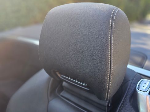 Used 2019 Mercedes-Benz SL 550 image 25