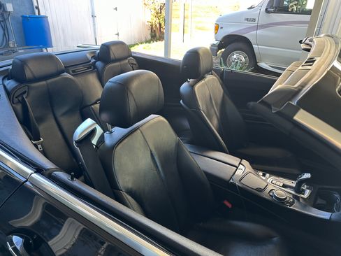 Used 2016 BMW 640i Convertible image 13