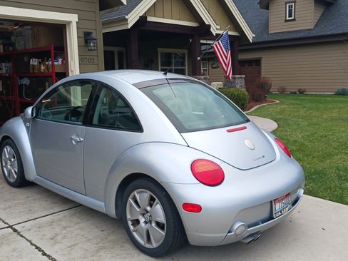 Used 2002 Volkswagen Beetle S image 4
