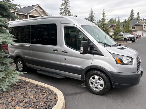 Used 2017 Ford Transit 350 XL RWD image 1