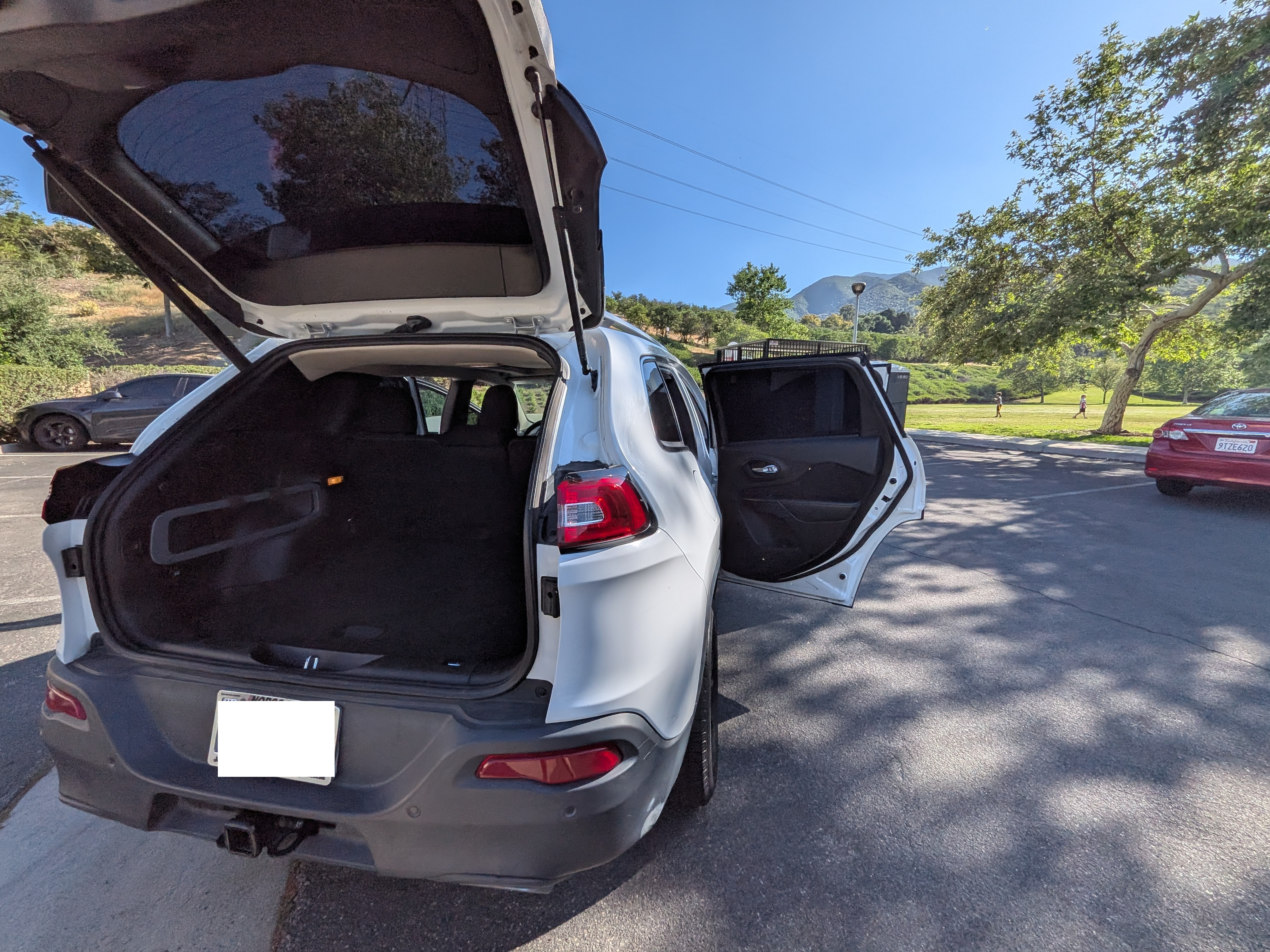 Used 2016 Jeep Cherokee Latitude w/ Comfort/Convenience Group FWD image 11