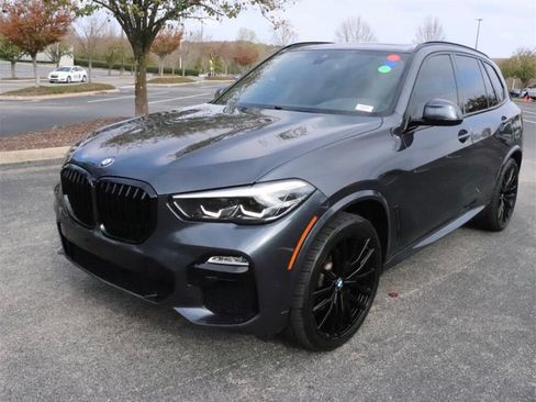 Used 2021 BMW X5 sDrive40i w/ M Sport Package image 2
