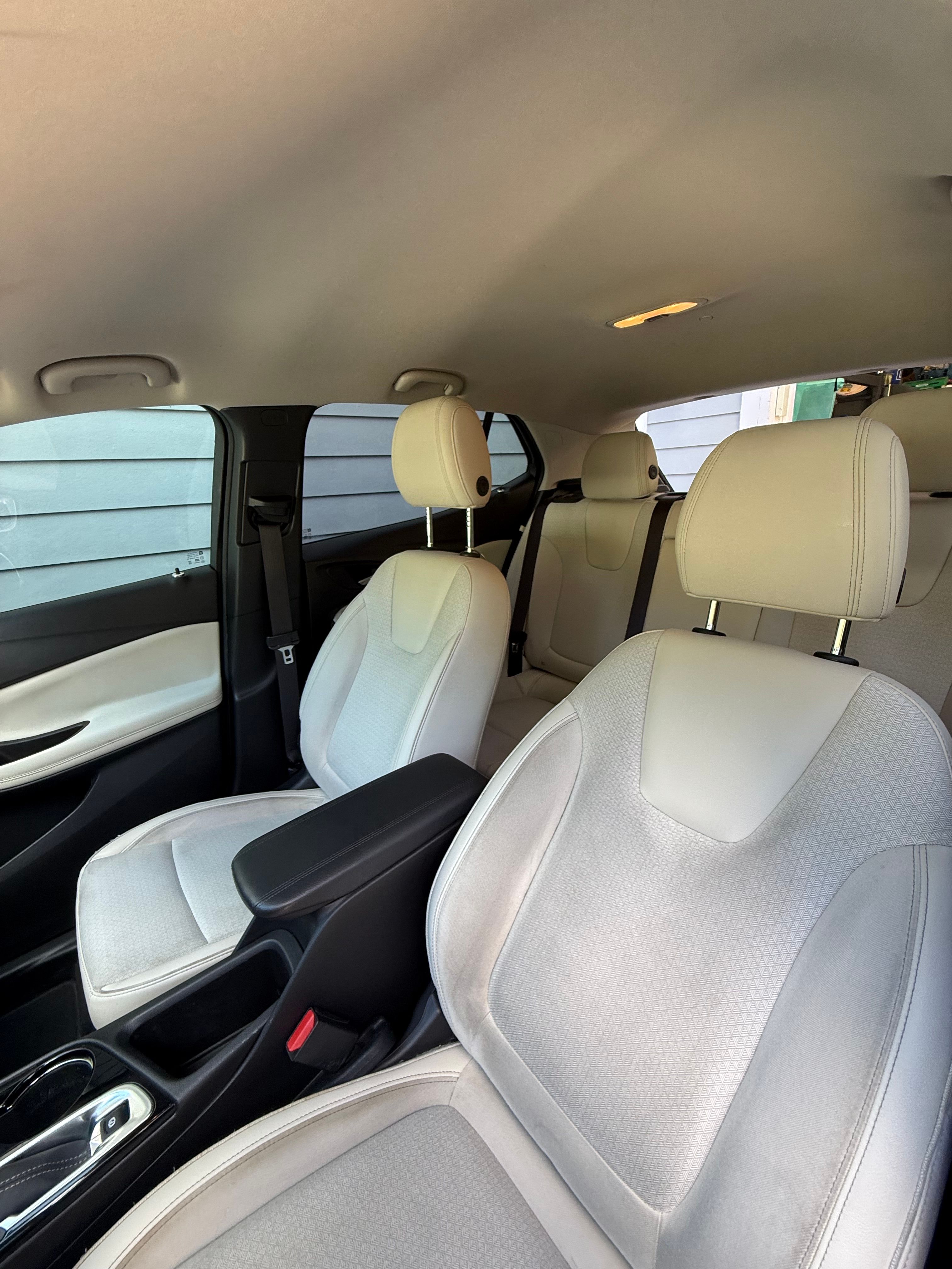 Used 2020 Buick Encore GX Select w/ Sport Touring Package FWD image 4
