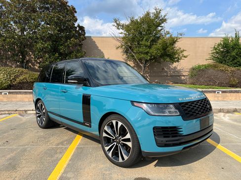 Used 2021 Land Rover Range Rover Autobiography Fifty Edition image 2