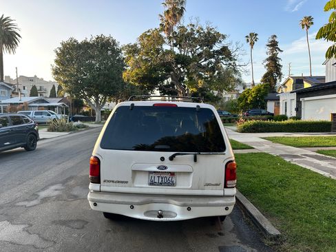 Used 2000 Ford Explorer Limited image 2