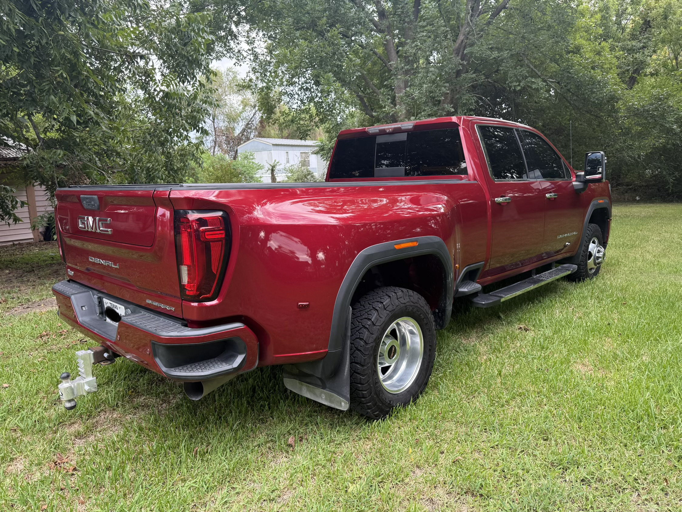 Used 2020 GMC Sierra 3500 Denali w/ Denali Ultimate Package AWD/4WD image 8