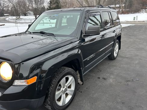 Used 2013 Jeep Patriot Latitude image 1
