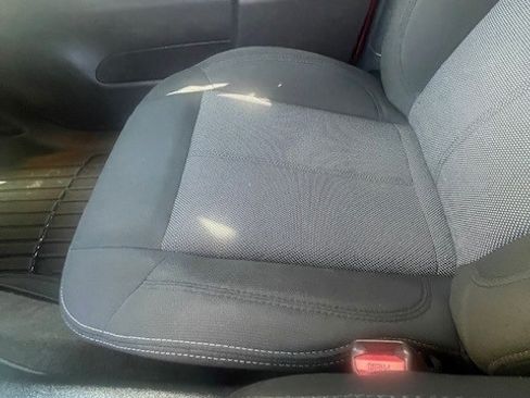 Used 2010 HUMMER H3 image 16