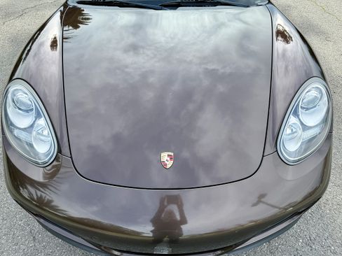 Used 2011 Porsche Cayman image 2