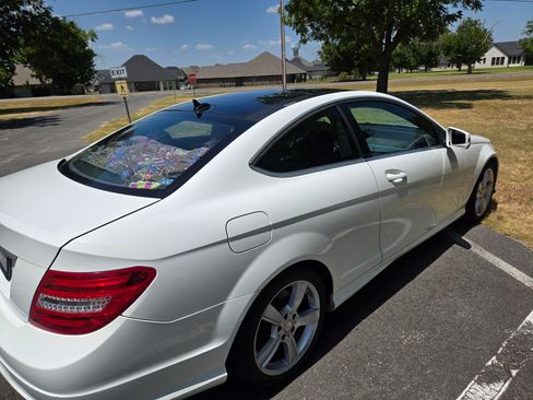 Used 2015 Mercedes-Benz C 250 Coupe image 12