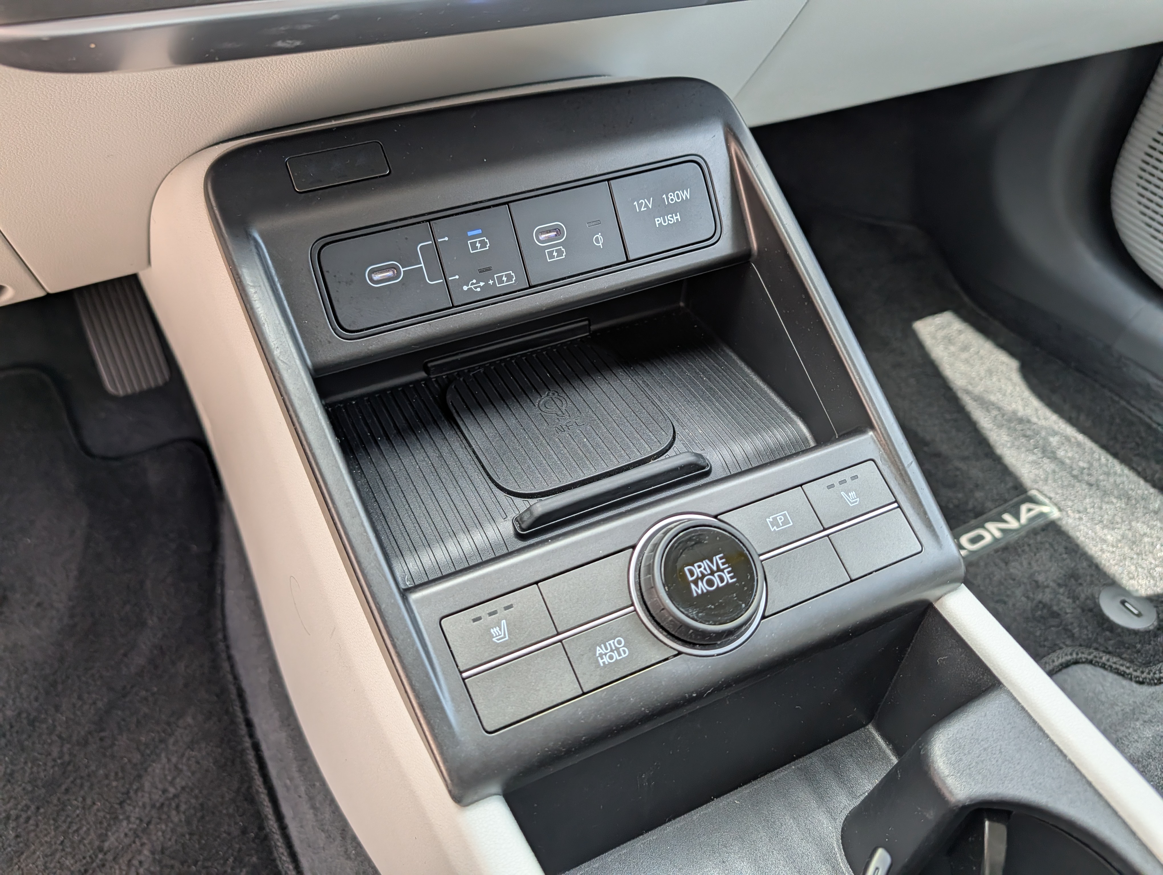 Used 2024 Hyundai Kona SEL w/ Convenience Package FWD image 7