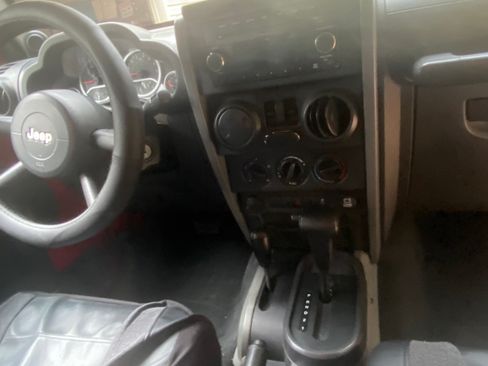 Used 2010 Jeep Wrangler Sport AWD/4WD image 4