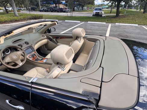 Used 2009 Mercedes-Benz SL 550 image 15