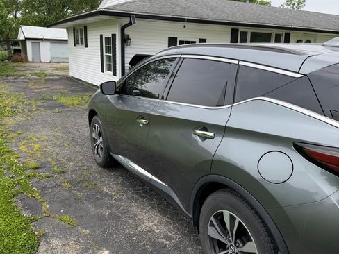 Used 2020 Nissan Murano SV AWD/4WD image 14