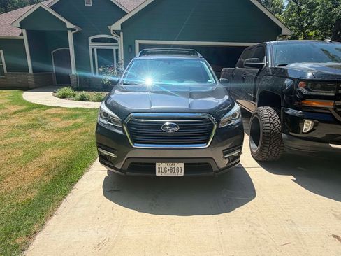 Used 2022 Subaru Ascent Limited w/ Technology Package AWD/4WD image 1