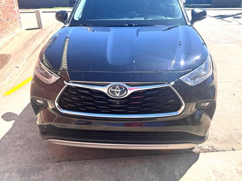 Used 2020 Toyota Highlander Platinum image 12