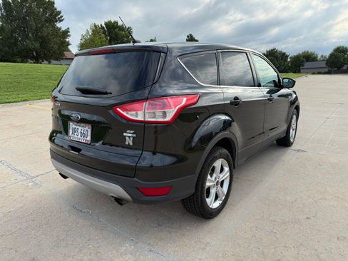Used 2014 Ford Escape SE AWD/4WD image 9